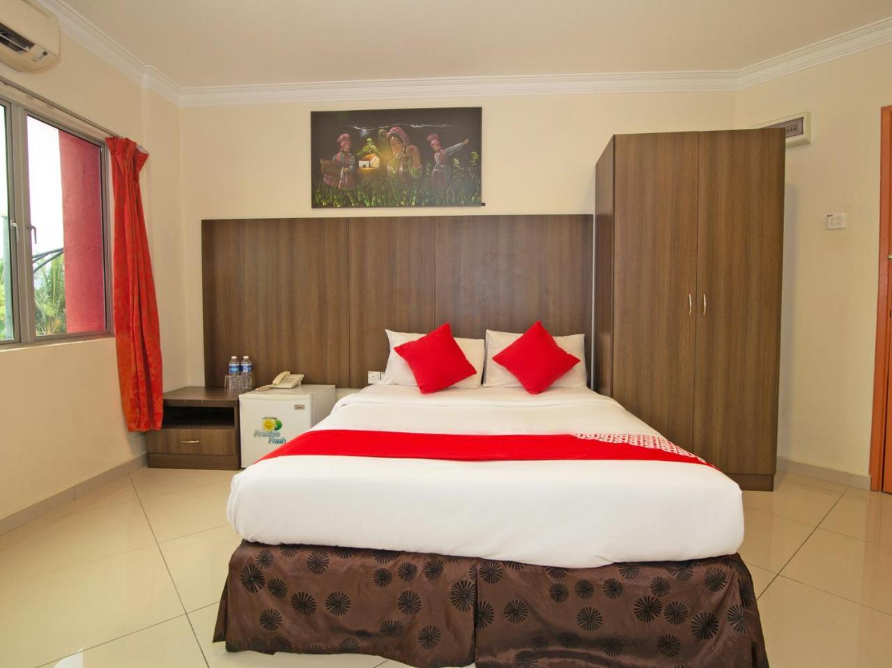 Oyo 424 Kk Inn Hotel Ampang  Exteriör bild
