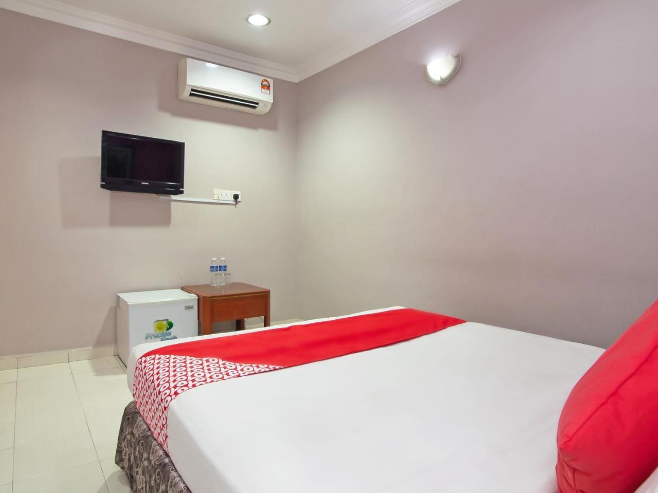 Oyo 424 Kk Inn Hotel Ampang  Exteriör bild