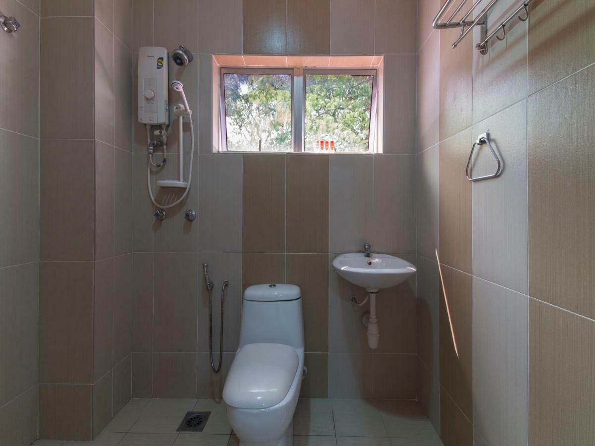 Oyo 424 Kk Inn Hotel Ampang  Exteriör bild